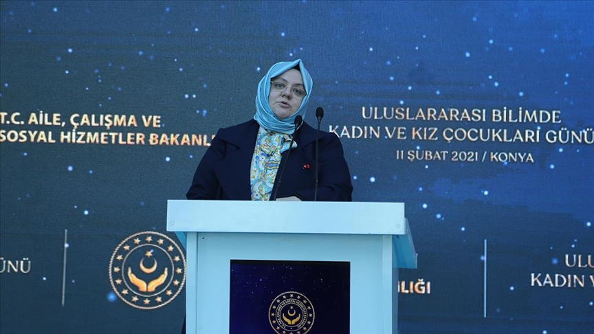 Bakan Selçuk: İstiyoruz ki kadınlarımızın; bilimde, sanatta, eğitimde, sporda nerelere geldiğinden konuşalım