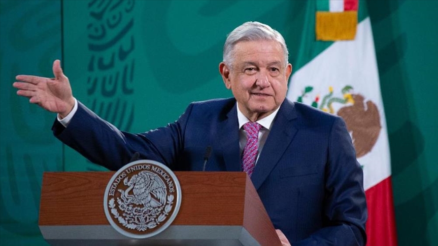 Presidente mexicano advierte a migrantes de cruzar hacia Estados Unidos