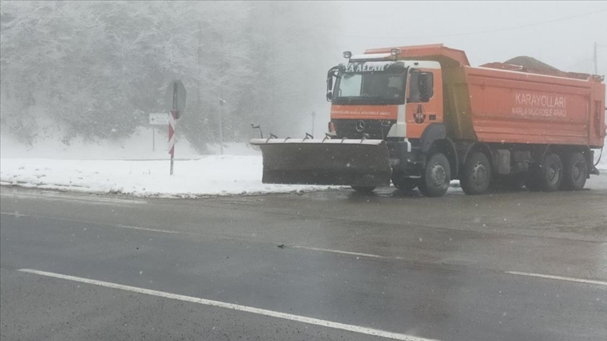 Bolu Dağı'nda yoğun sis etkili oluyor