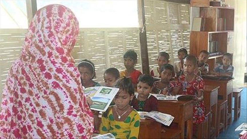 Bangladesh extends closure of education institutions