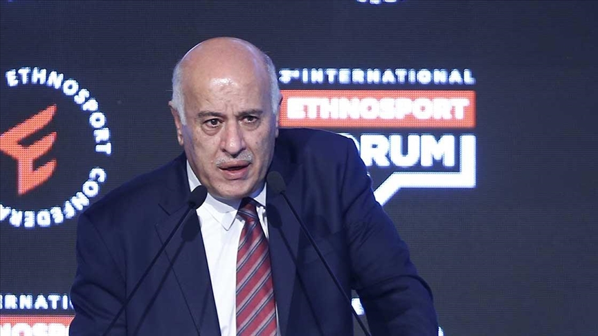 قيادي فلسطيني: مرسوم رئاسي خلال أيام بإغلاق ملف الاعتقالات