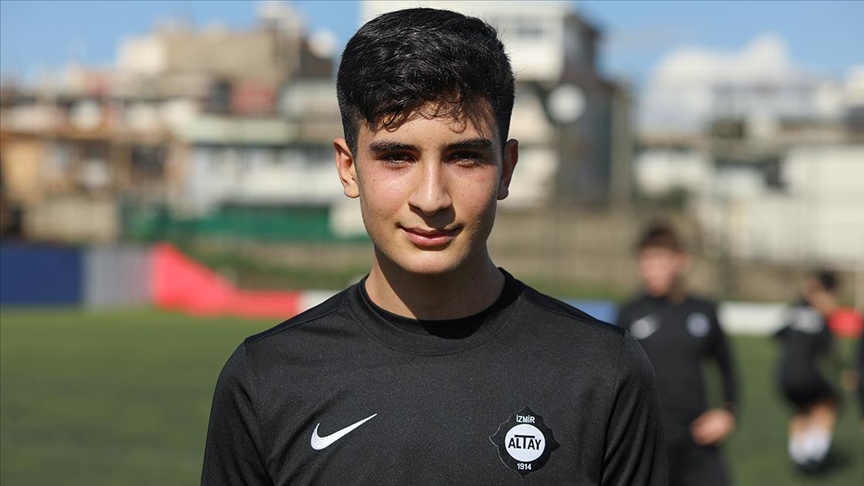 Şehit Fethi Sekin'in futbolcu oğlunun gönlünde Galatasaray var