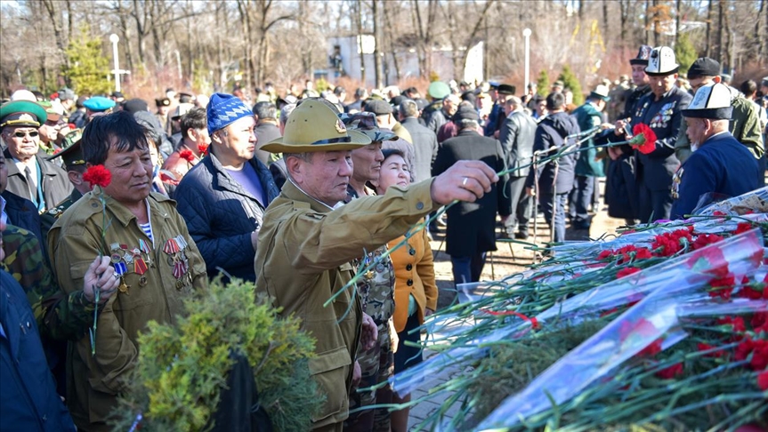 В Кыргызстане почтили память погибших в афганской войне солдат