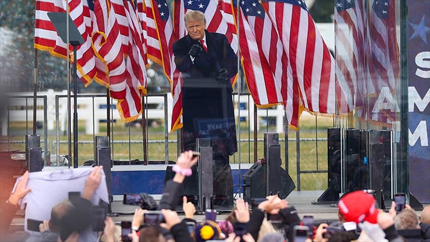 La mayoría de los estadounidenses piensa que Trump debió haber sido condenado