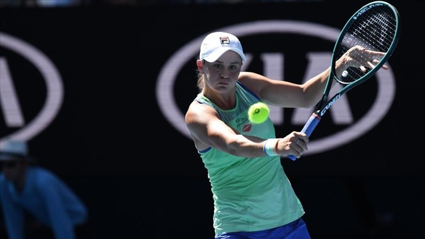 World No.1 Barty advances to Australian Open last 8