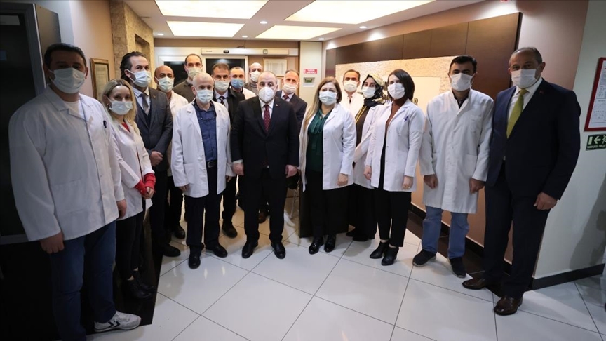 Sanayi ve Teknoloji Bakanı Varank, Trabzon'da temaslarda bulundu