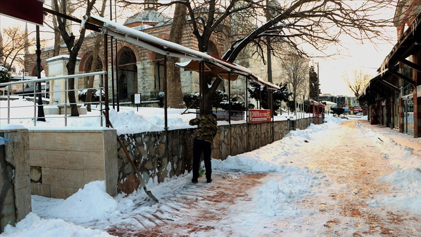 Trakya'da kar yağışı etkisini kaybetti