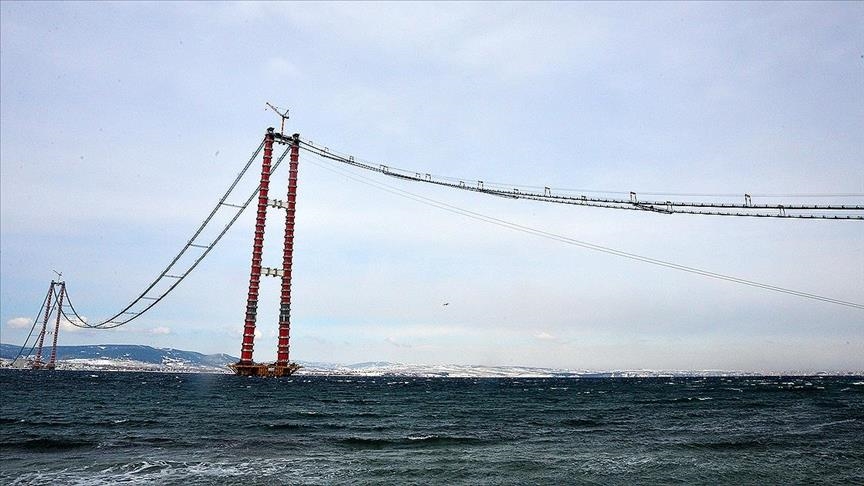 Мост через Дарданеллы - важное звено сообщения между Азией и Европой