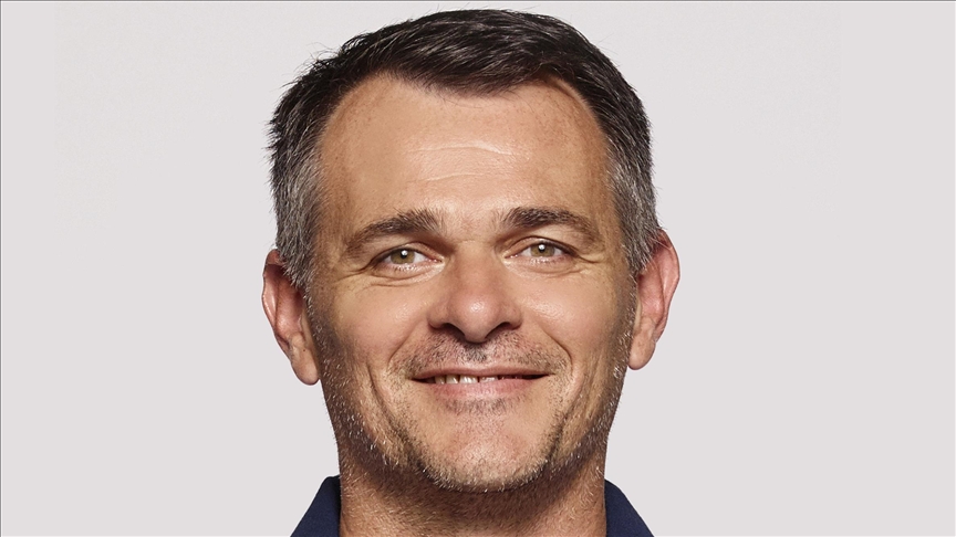 Georgian national football team hires Sagnol as coach