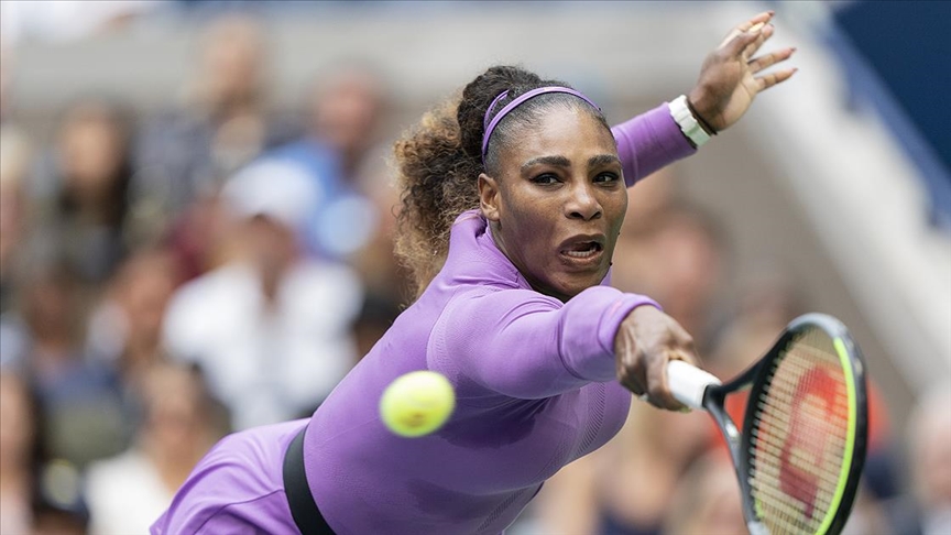 Serena Williams Avustralya Açık'ta yarı finale çıktı
