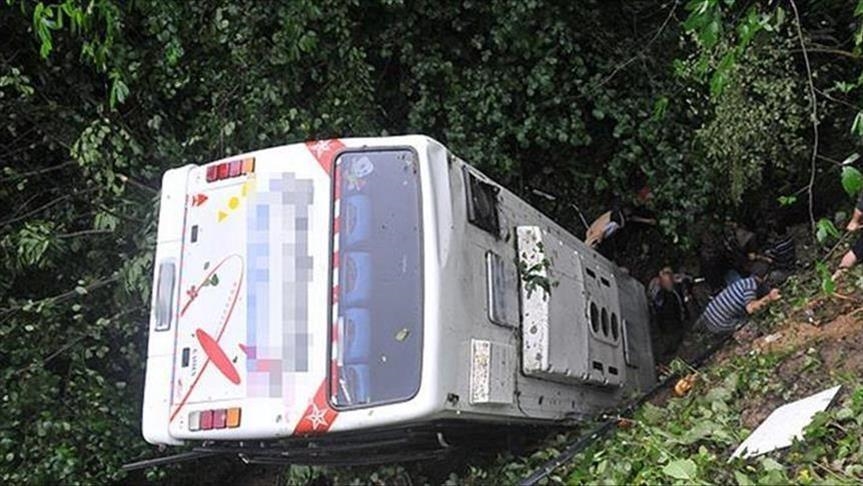40 personnes tuées suite à la chute d'un bus dans un canal du centre de l'Inde