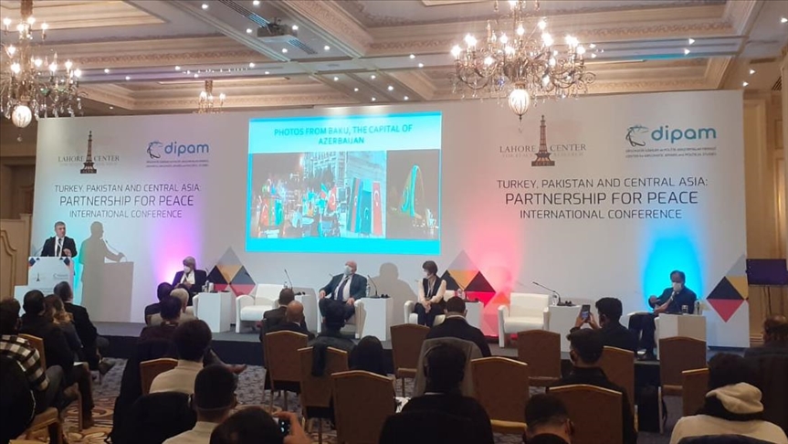 International peace conference begins in Istanbul