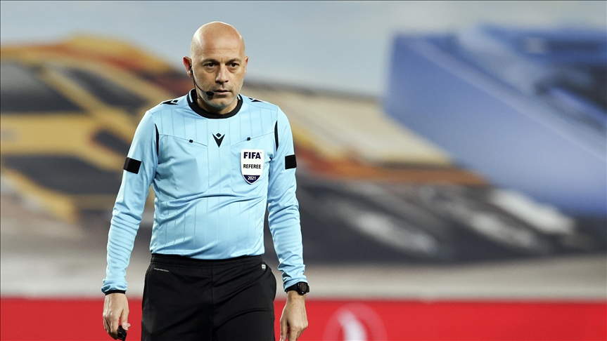 IFFHS, Cüneyt Çakır'ı 21. yüzyılın en iyi ikinci hakemi seçti