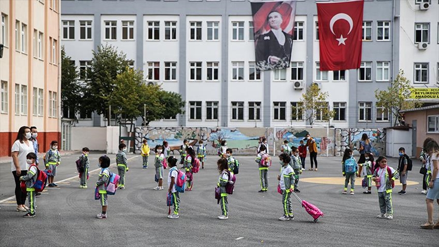 Turquía reanuda de manera parcial la educación presencial
