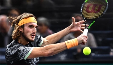 El tenista griego Stefanos Tsitsipas derrota al español Rafael Nadal y avanza a las semifinales del Abierto de Australia