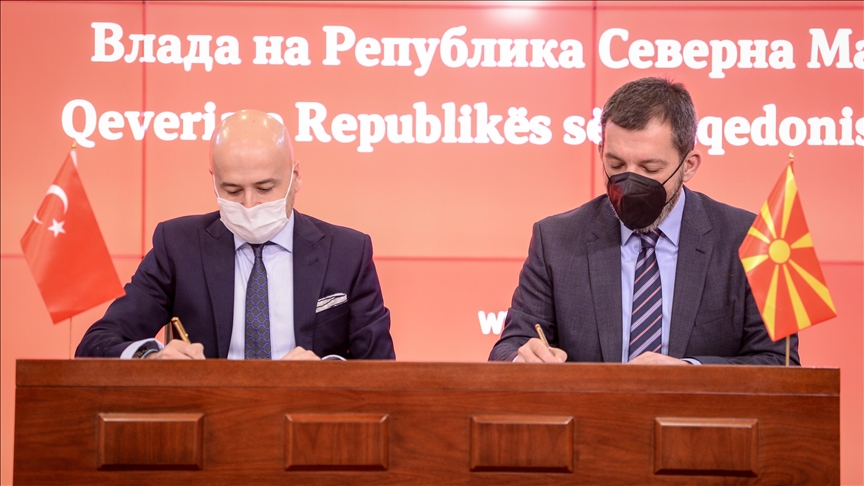 Владата на Северна Македонија потпиша договор за државна помош со турската компанија „Пурпласт”