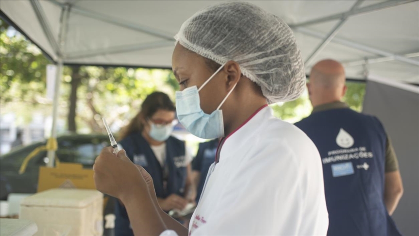 Río de Janeiro y otras capitales de Brasil suspenden la inmunización contra el coronavirus por falta de vacunas