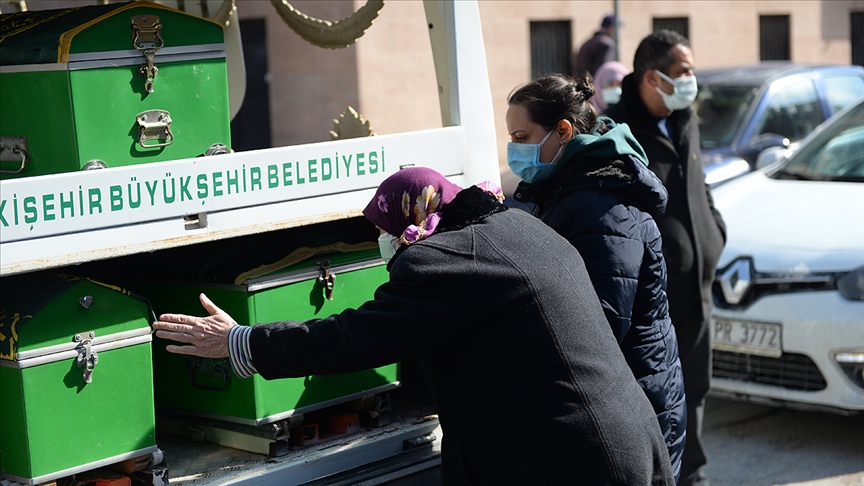 Eskişehir'de 3 kişilik ailenin evlerinde ölü bulunmasına ilişkin gözaltı sayısı 10'a yükseldi