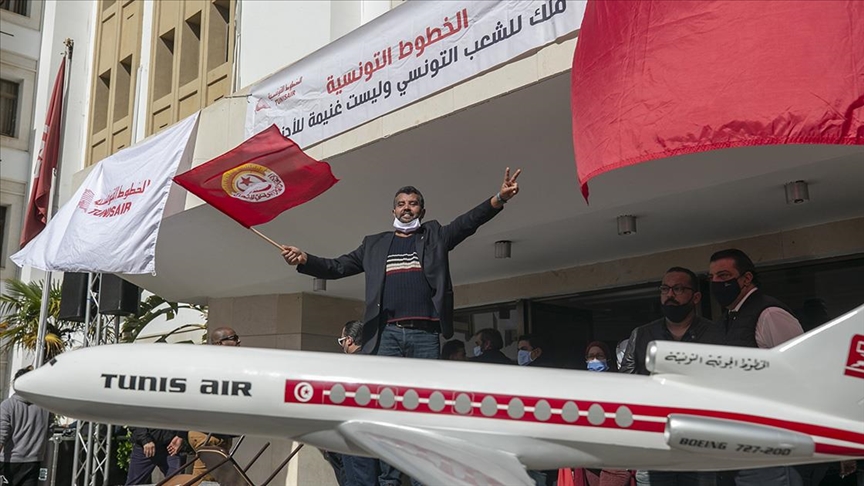إضراب الخطوط التونسية.. توقف الملاحة بمطار "قرطاج" الدولي