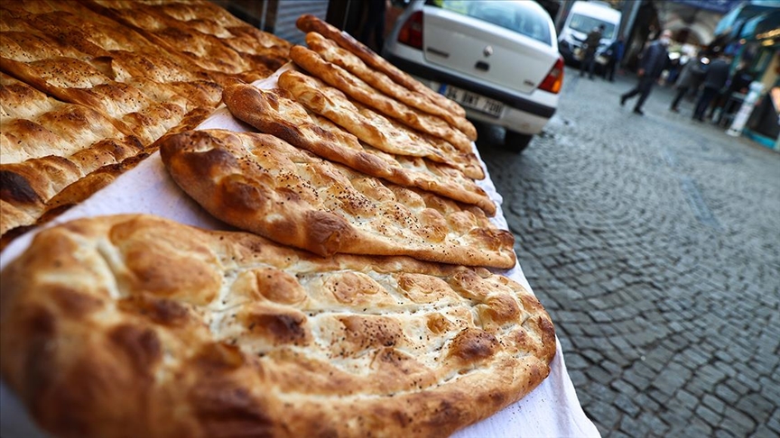 İçişleri Bakanlığı, sokağa çıkma kısıtlamasında temel ihtiyaç malzemelerinin temin edilebildiğini hatırlattı