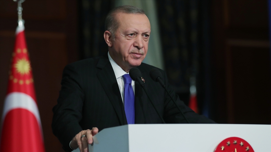 Cumhurbaşkanı Erdoğan: Gençlerimizi sonu gözyaşı ve pişmanlık olan mecralara sürüklemeye kimsenin hakkı yok