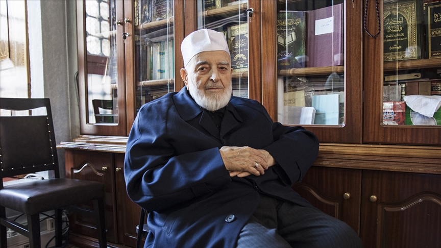Fatih Camiinin son dersiamlarından hadis alimi M. Emin Saraç vefat etti