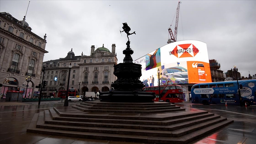 İngiltere’de 1993 yılından bu yana en yüksek 10 aylık kamu borçlanması kaydedildi