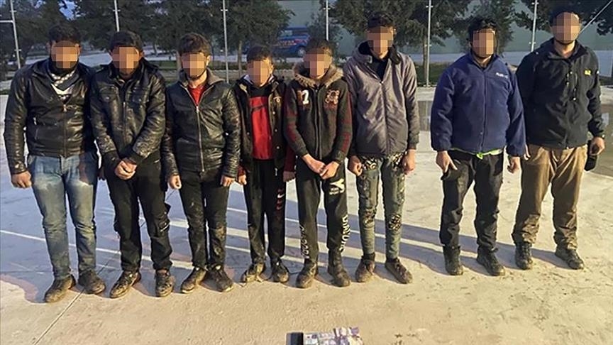 ضبط 16 شخصا حاولوا التسلل إلى تركيا من سوريا