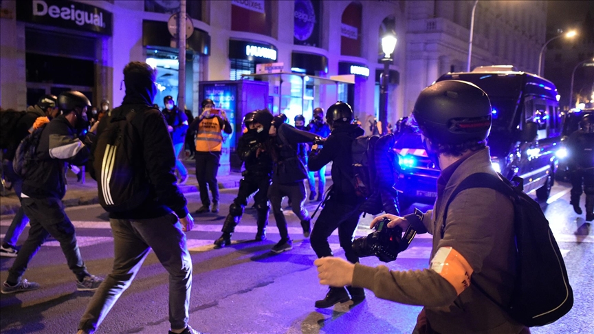 Spain: 160 arrested over 6 nights of violent protests