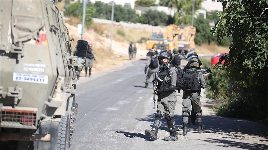 Israel arrests 20 Palestinians in West Bank raids