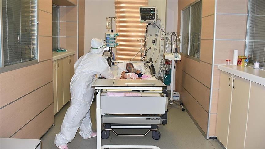 Turkey reports over 8,100 new coronavirus infections