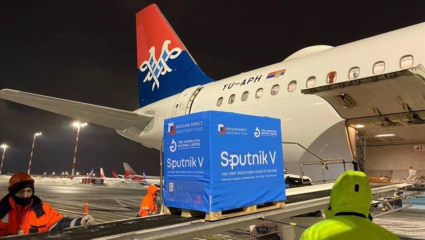 Србија: Пристигнаа уште 50.000 дози од руската вакцина „Спутник V“