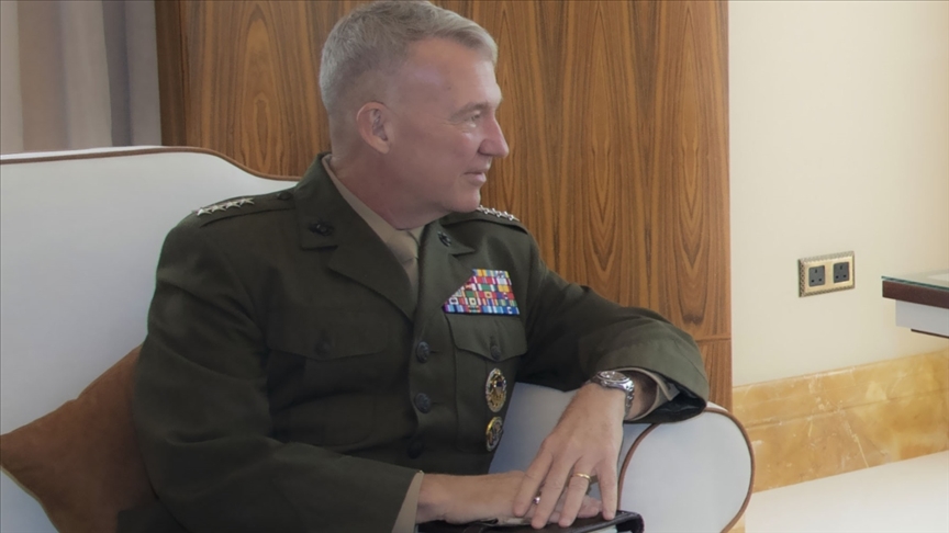 Mısır Cumhurbaşkanı Sisi, CENTCOM Komutanı McKenzie ile askeri ve güvenlik iş birliği konularını görüştü