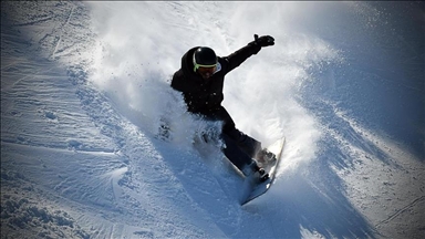 Crystal snow in Turkey’s Cibiltepe allures visitors 