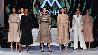 В Турции открылась онлайн-выставка готовой одежды Fashionist