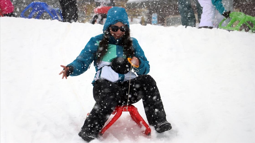 Kış turizminin yükselen değeri Davraz konuklarını bekliyor