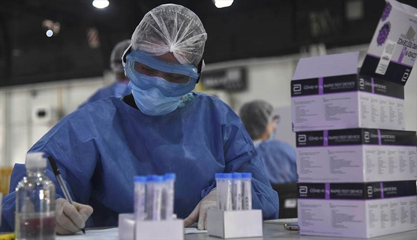 Policía realiza redada en el Ministerio de Salud de Argentina por escándalo del plan de vacunación contra la COVID-19