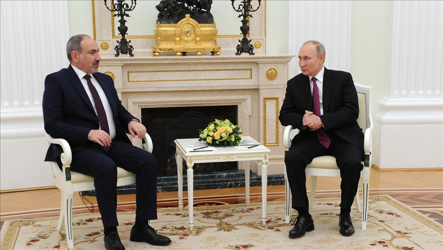 Путин и Пашинян обсудили ситуацию в Армении