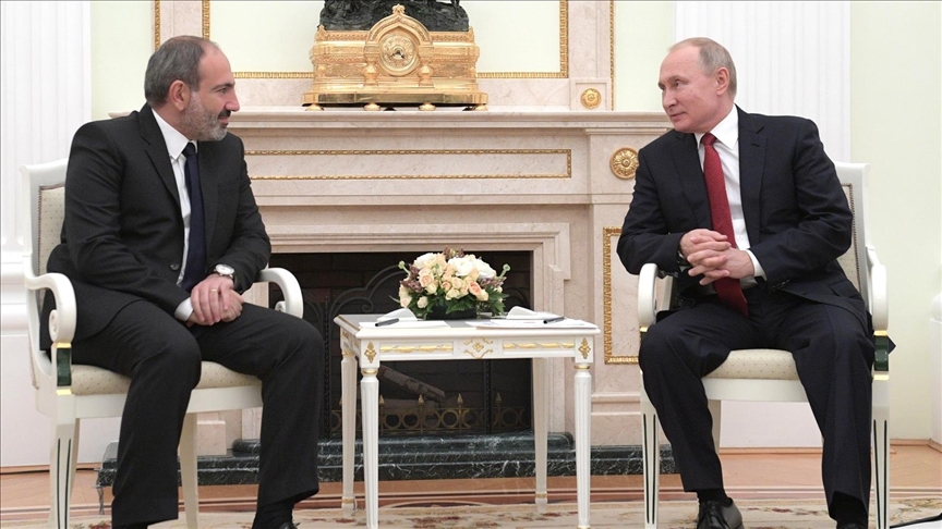 Putin habló con el primer ministro de Armenia sobre la crisis política del país