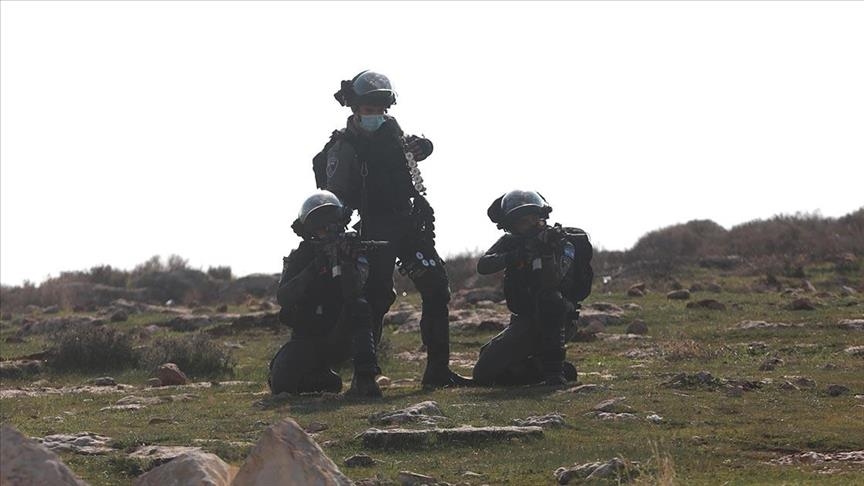 إصابة فتى فلسطيني برصاص الجيش الإسرائيلي في الضفة الغربية