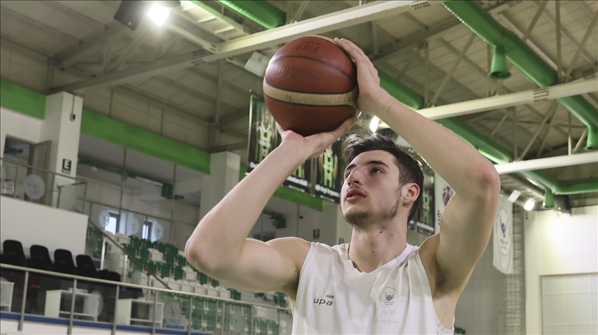 Obradovic'in 18 yaşında Avrupa Ligi'nde oynattığı Ergi Tırpancı, tecrübe kazanıyor