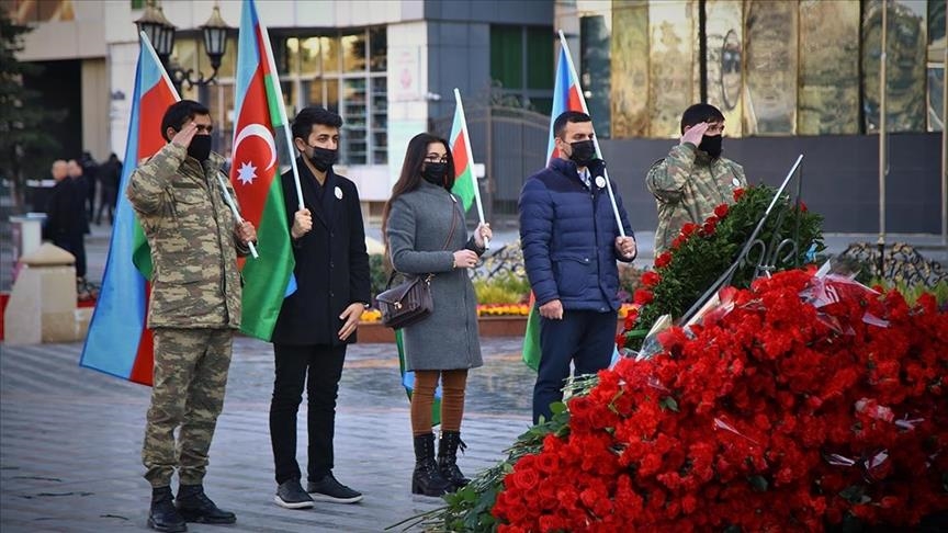В Баку почтили память жертв Ходжалинской резни