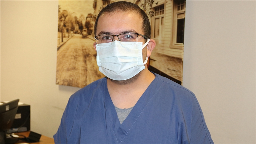 Kovid-19 hastalığını yenen Kardiyoloji Uzmanı Derya: El yüz yıkamaya giderken bile nefes darlığı çekiyordum