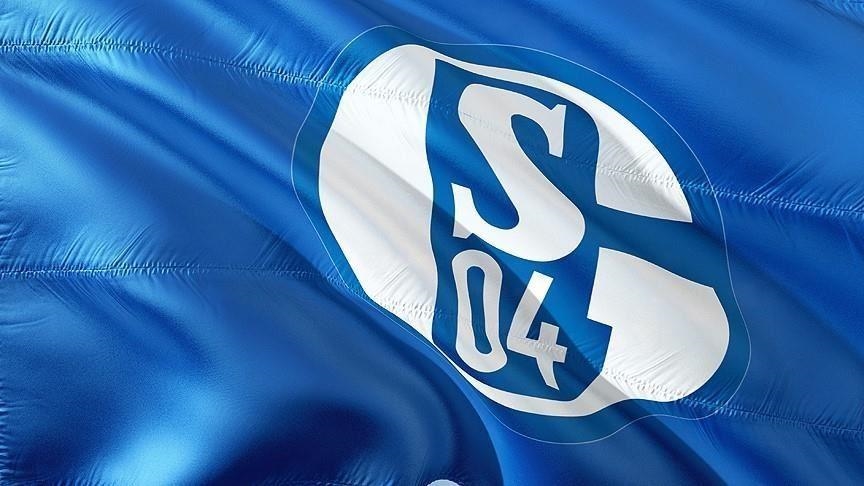 Schalke sack sporting management for poor results