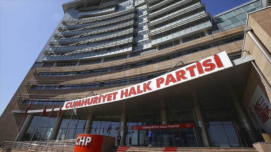 CHP'ye 156 bini aşkın kişi üyelik başvurusunu online yaptı