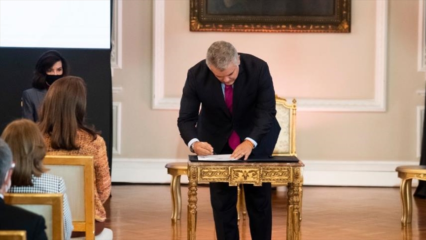 Iván Duque firma decreto con el que se crea el Estatuto de Protección Temporal a Migrantes Venezolanos