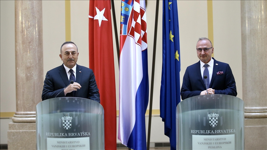 Turkish, Croatian foreign ministers hold phone talk