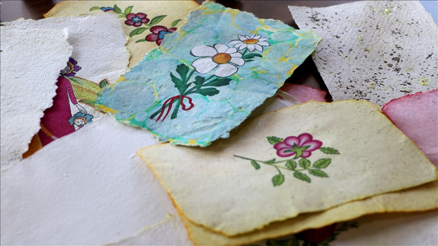 Turkish instructor produces traditional Ottoman art