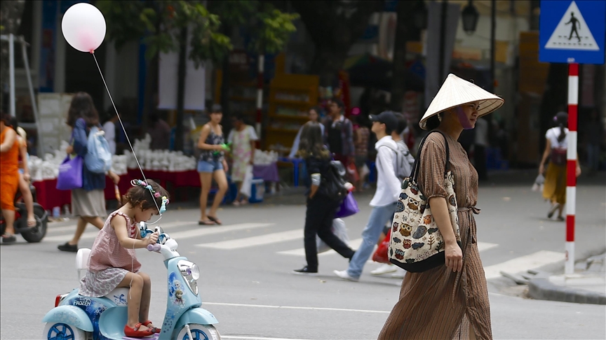 Hanoi izinkan kembali restoran dan kafe beroperasi