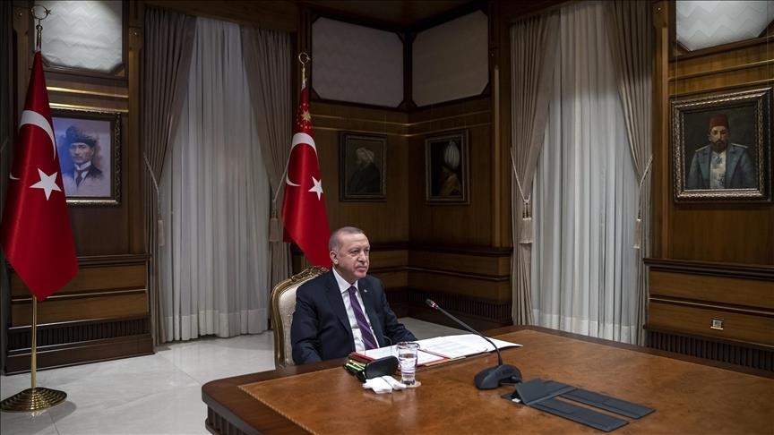 Erdogan et Macron discutent des relations bilatérales